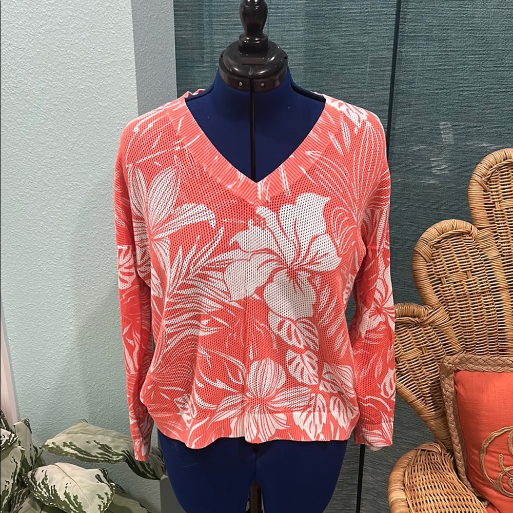 Tommy Bahama Pink and White Graphic Blouse Relaxed Fit